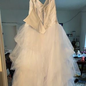 Wedding dress